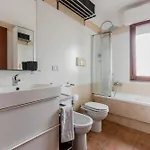 Daire Guesthost - Comfortable Terrace - *