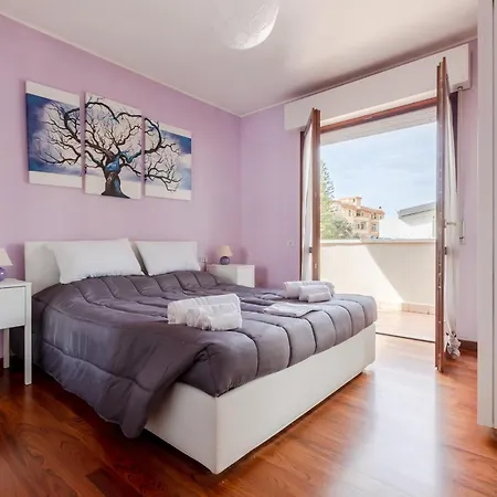 Guesthost - Comfortable Terrace - Lejlighed Sestu